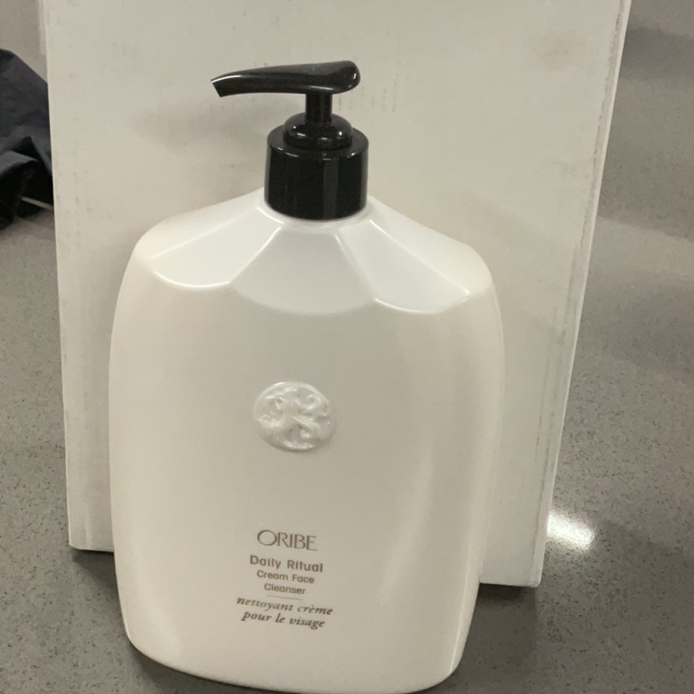 Oribe Daily Ritual Cream Face Cleanser NEW